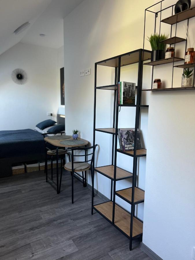 Hobiti Apartman - Frodo Černá v Pošumaví Buitenkant foto